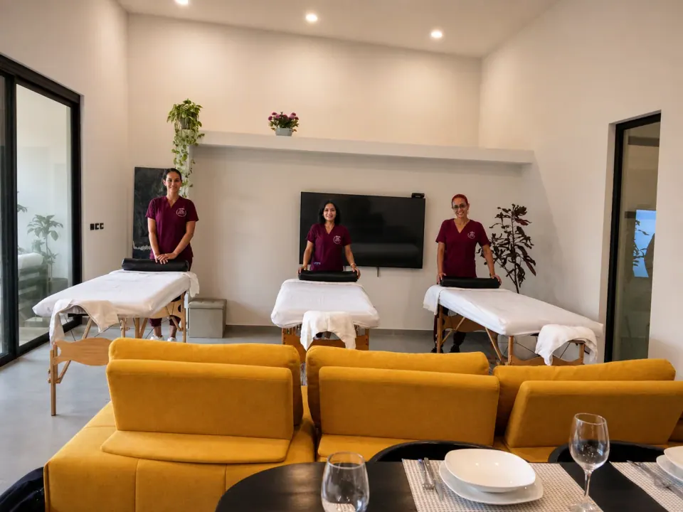 Massage team with the tables ready